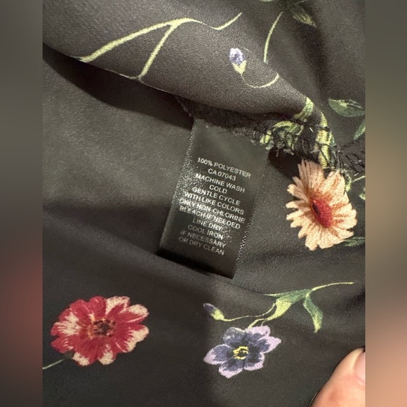 Spense black floral sheer long sleeve ruffle top size large - Picture 4 of 8